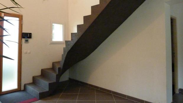 Le béton ciré recouvre l'existant pour un tout nouveau style!